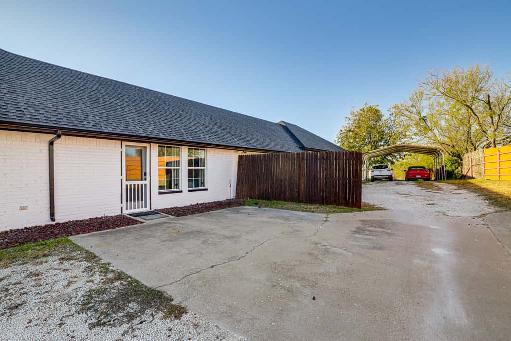 Granbury Studio - 10 Mins From Town + The Lake!