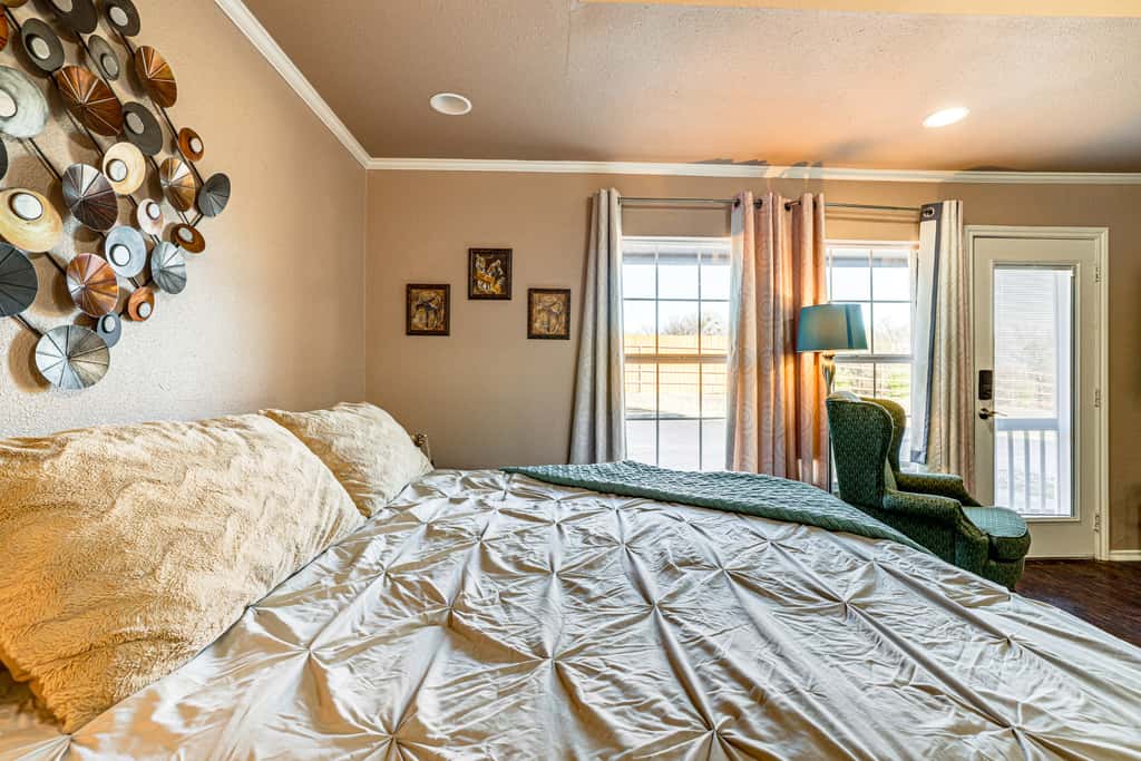 Granbury Studio - 10 Mins From Town + The Lake!