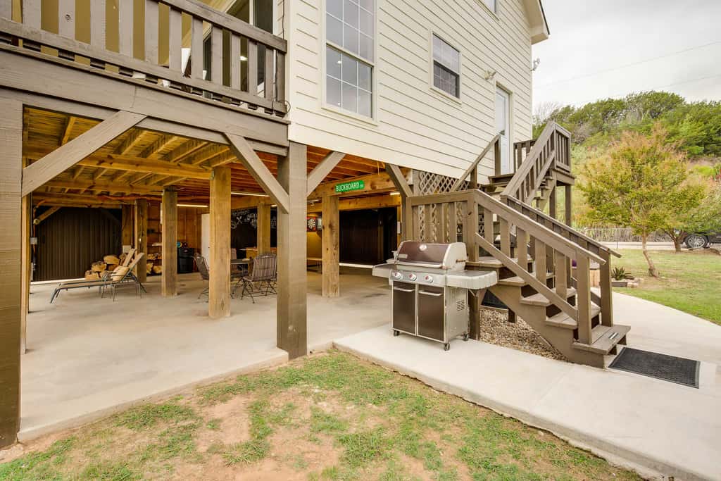 Lake Granbury Fishing Escape w/ Dock & Kayaks!