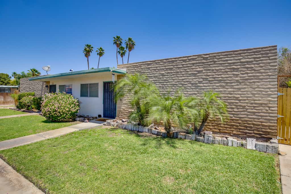 Centrally Located Yuma Retreat w/ Fenced Patio