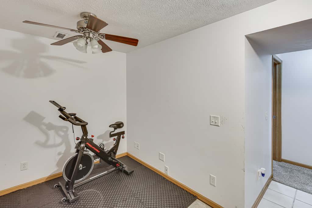 Private Yard & Patio: Spacious Retreat in Omaha!