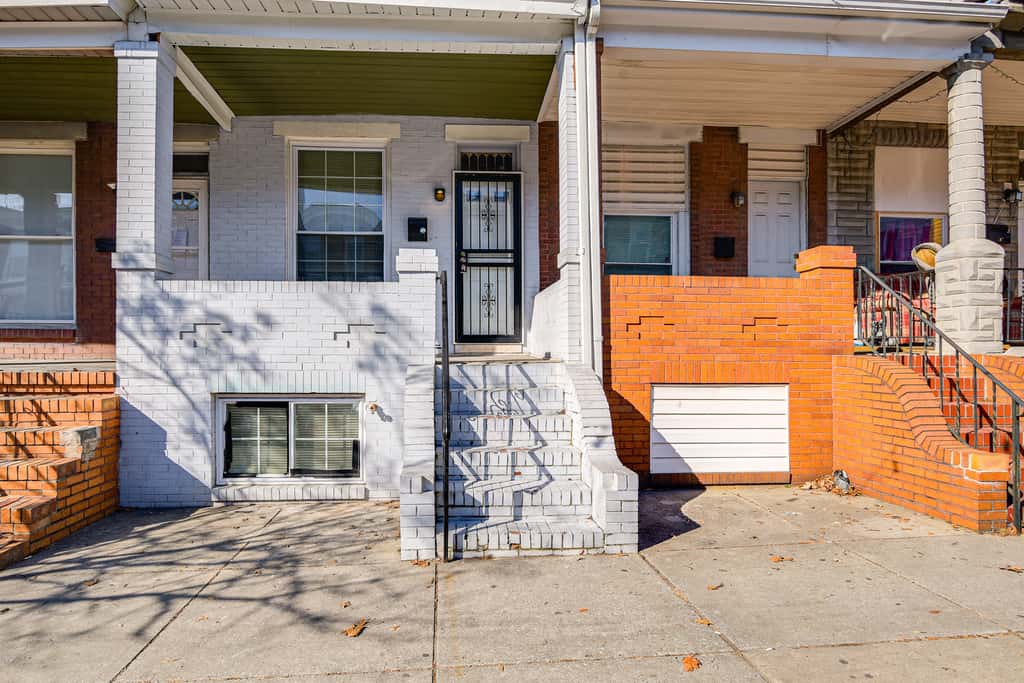 2 Mi to Downtown Baltimore: Quiet Home w/ Porch