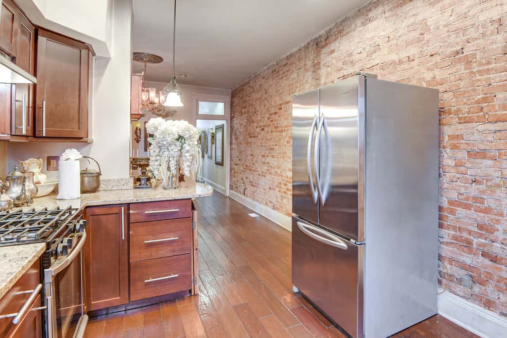 Elegant Upton Rowhouse 2 Mi to Inner Harbor!