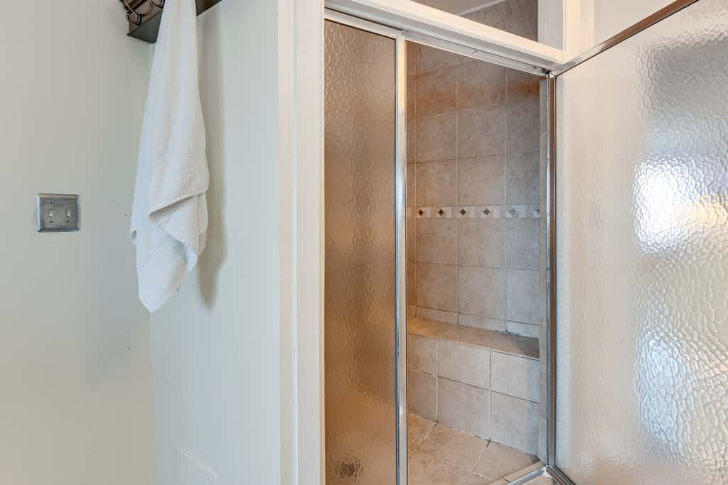 Elegant Upton Rowhouse 2 Mi to Inner Harbor!
