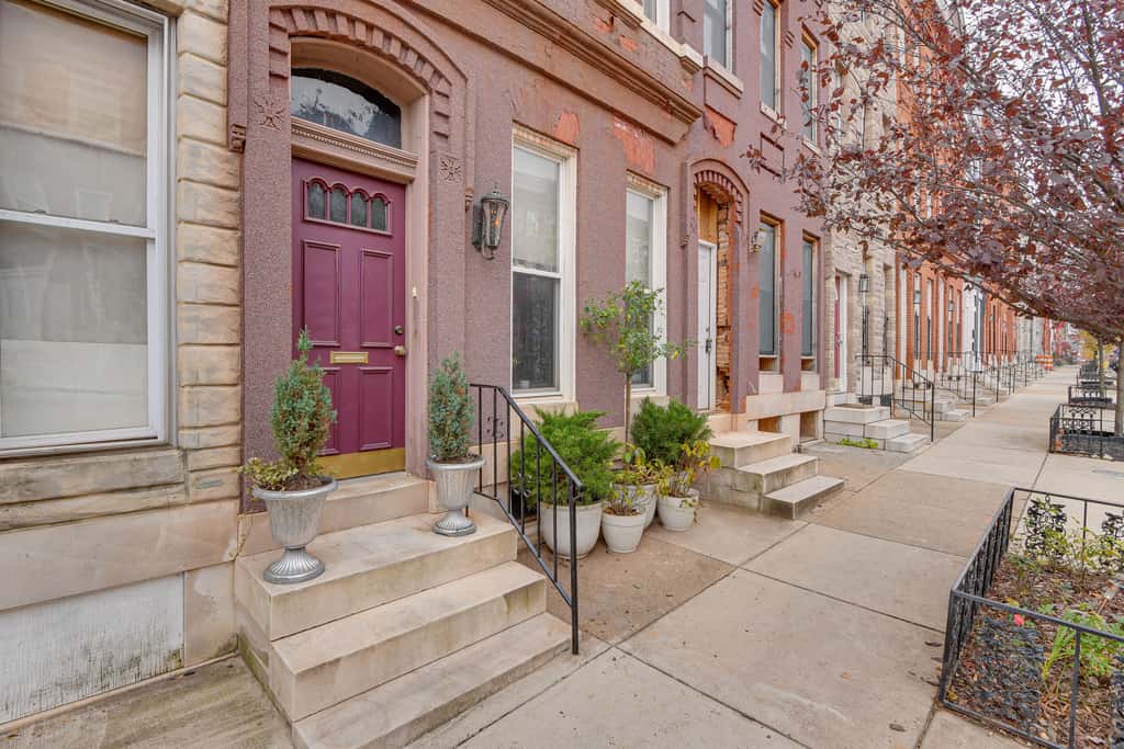 Elegant Upton Rowhouse 2 Mi to Inner Harbor!