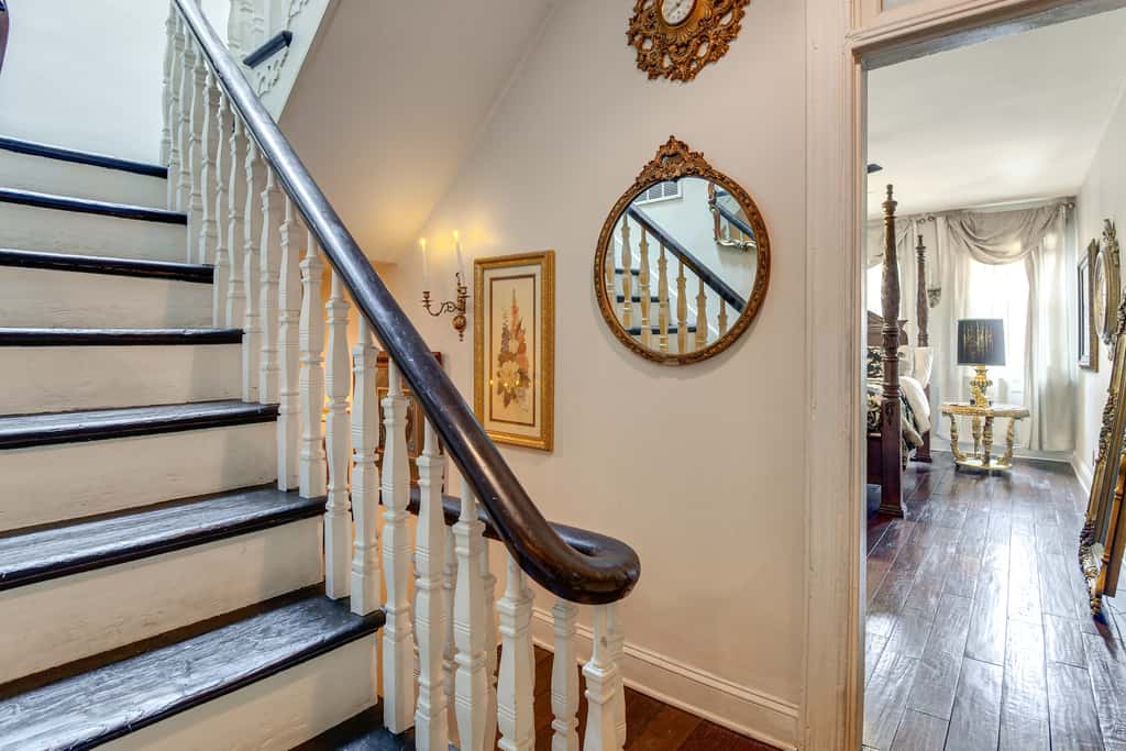 Elegant Upton Rowhouse 2 Mi to Inner Harbor!