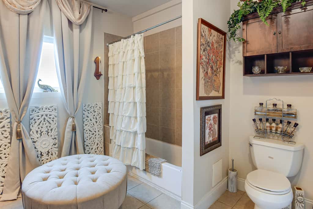 Elegant Upton Rowhouse 2 Mi to Inner Harbor!