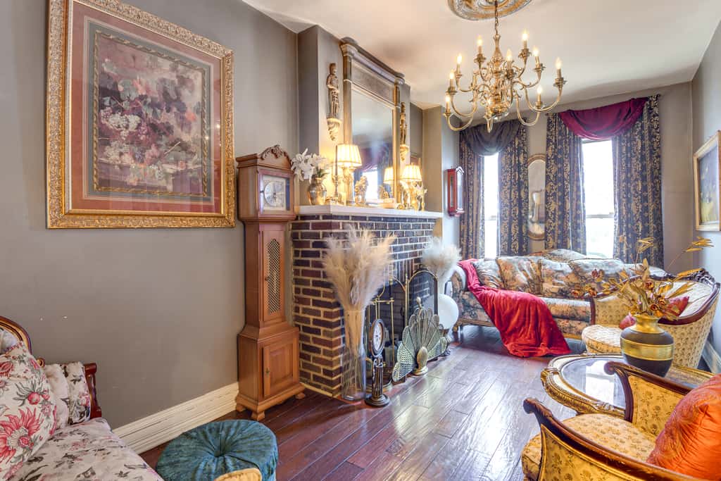 Elegant Upton Rowhouse 2 Mi to Inner Harbor!