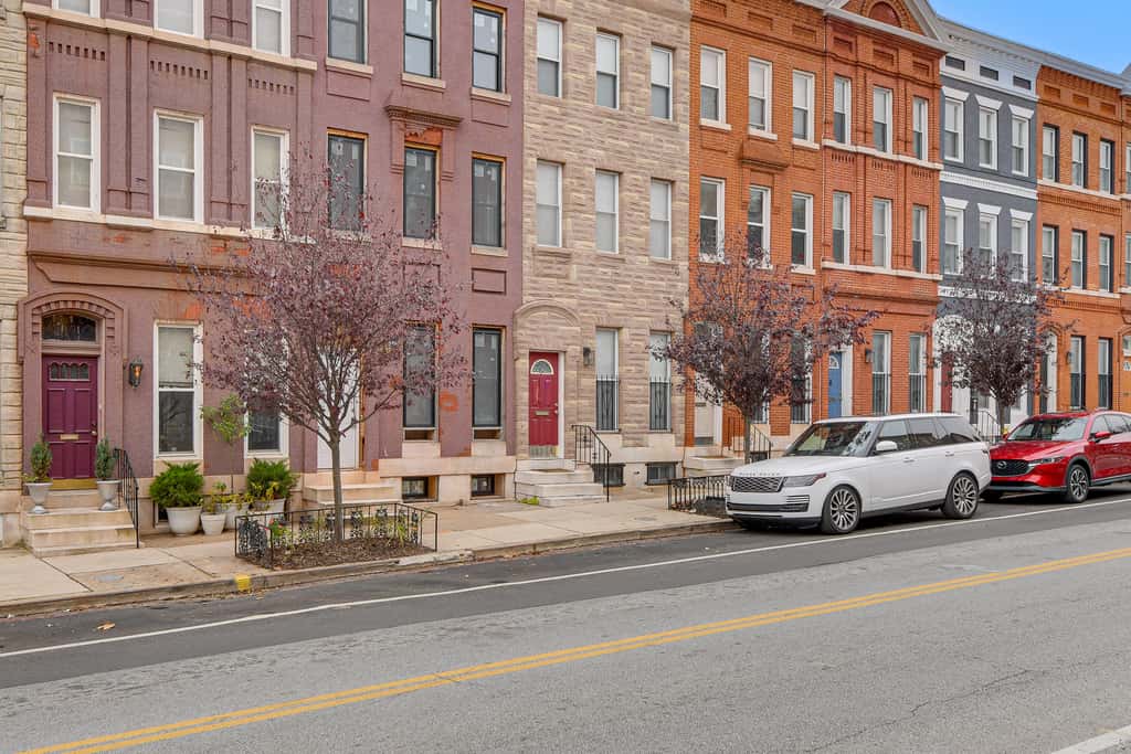 Elegant Upton Rowhouse 2 Mi to Inner Harbor!