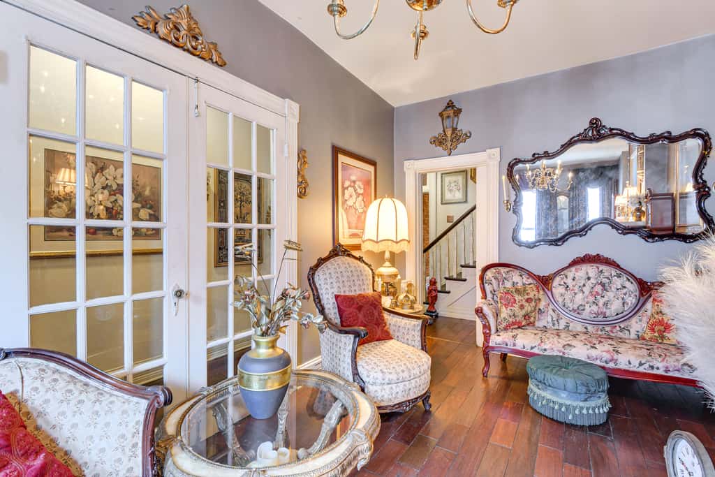 Elegant Upton Rowhouse 2 Mi to Inner Harbor!