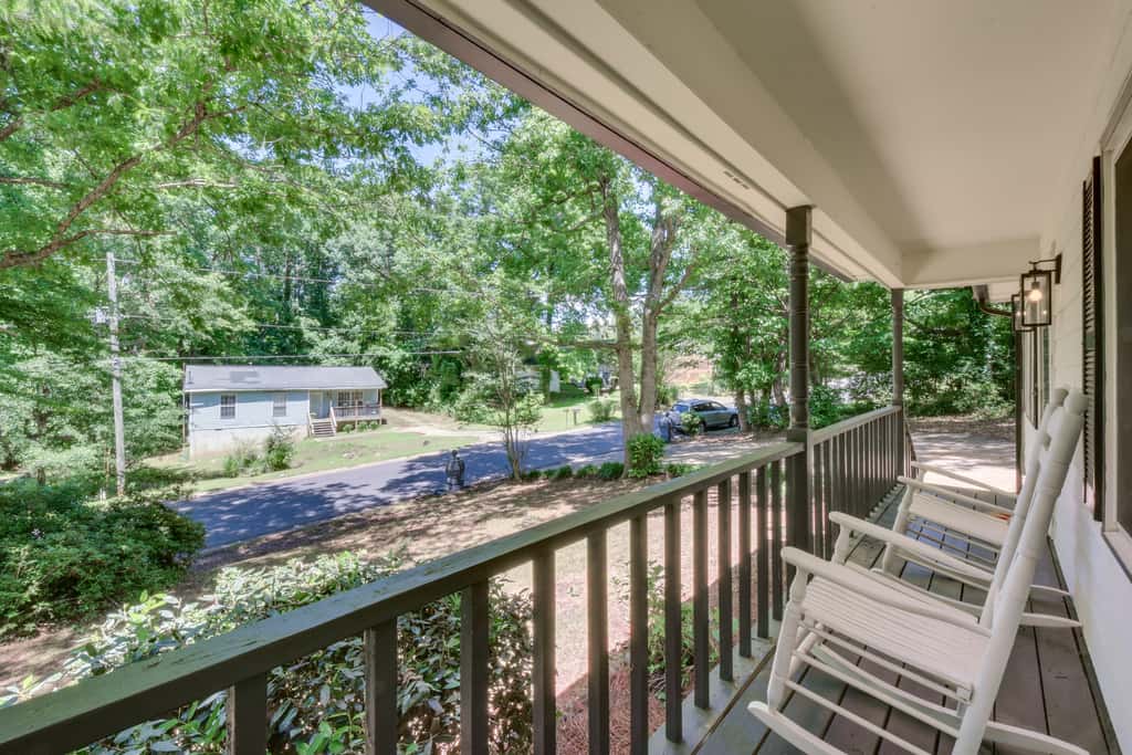 Pet-Friendly Athens Stay, Sanford Stadium 3 Mi