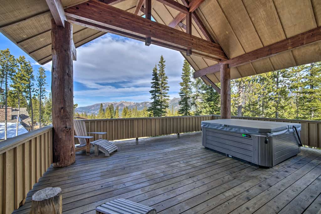 Stunning Ski-In/Ski-Out Penthouse Condo w/ Hot Tub