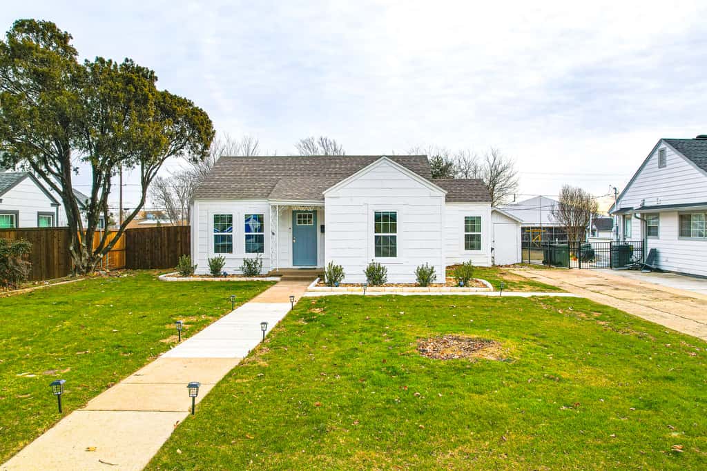 Walk to Cowboys Games: Arlington Home w/ Hot Tub!