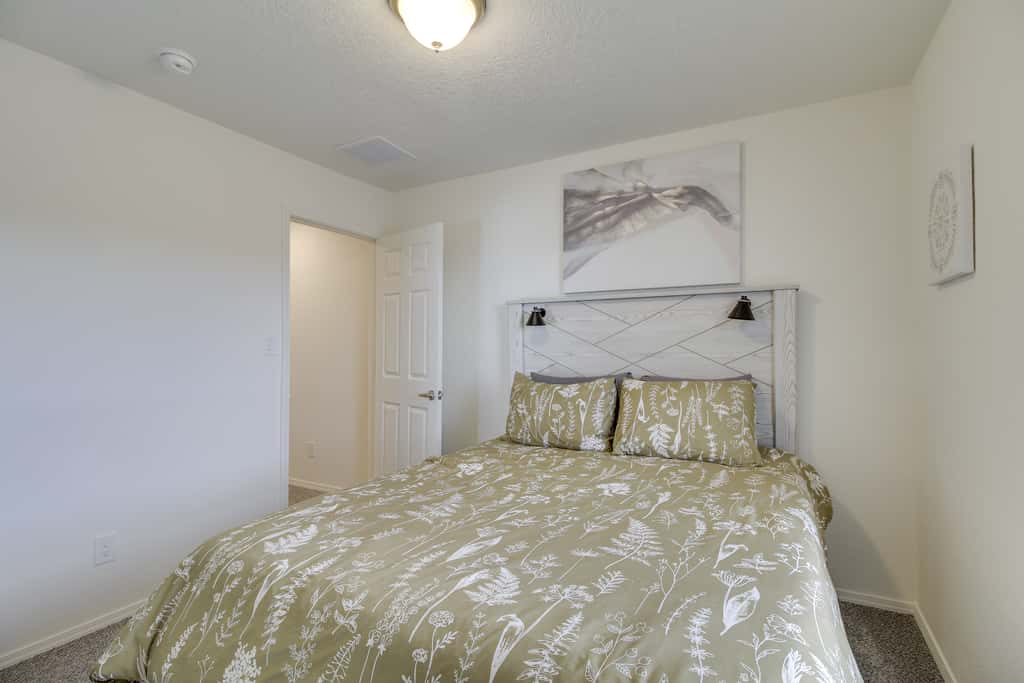 3 Mi to Downtown: WFH-Friendly ABQ Townhome!