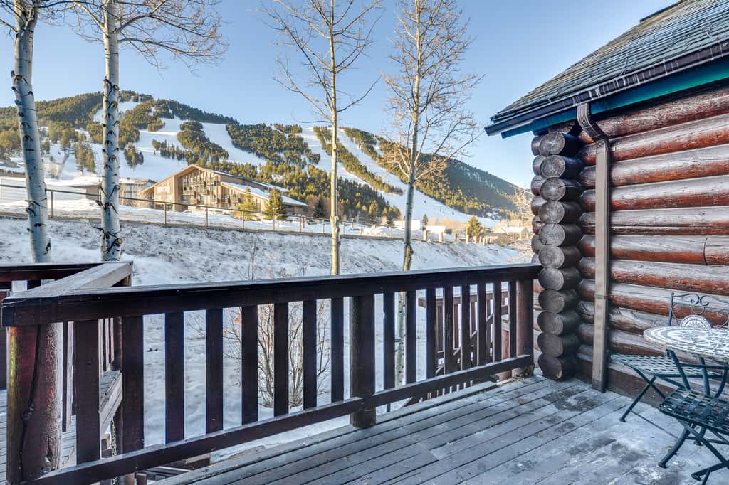 Jackson Condo w/ Fireplace < Half Mi to Snow King!