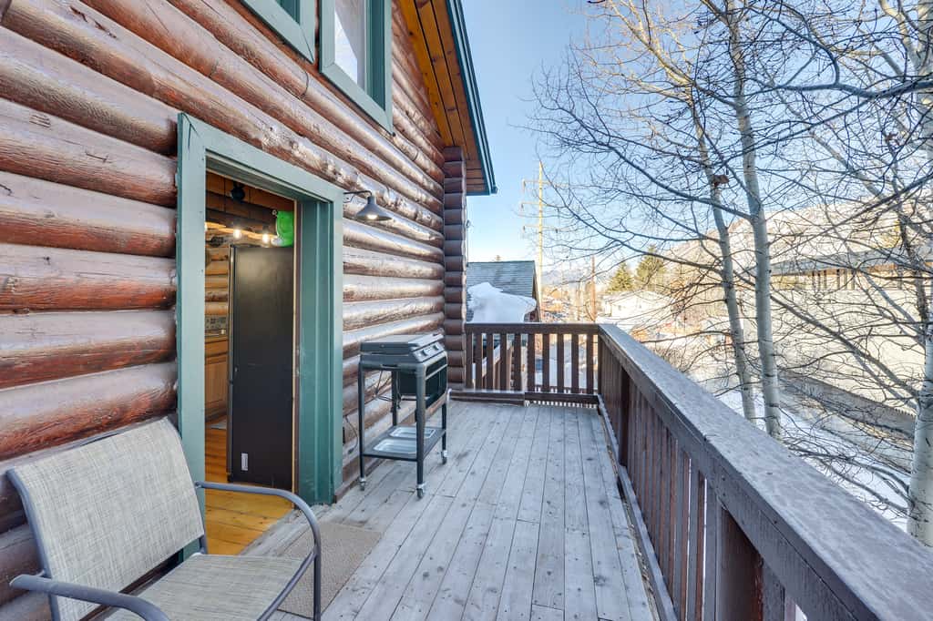 Jackson Condo w/ Fireplace < Half Mi to Snow King!