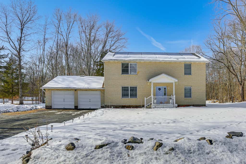 Pet Friendly & WFH Ready! Quiet Hudson Valley Apt