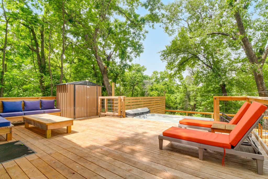 Waterfront ‘StoneHaven at Reed Point’ w/ Swim Spa!
