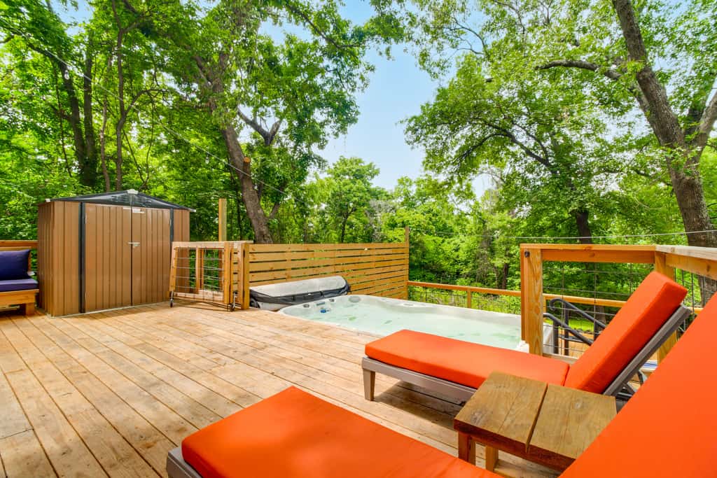 Waterfront ‘StoneHaven at Reed Point’ w/ Swim Spa!