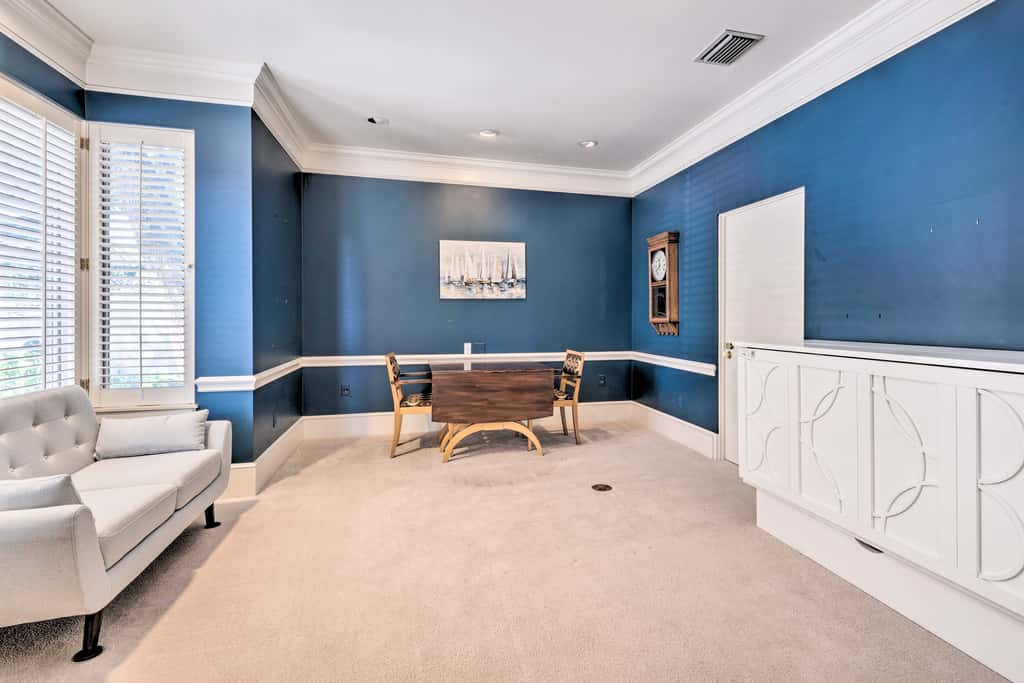 Lanai & Pool: Elegant Villa in Winter Haven!