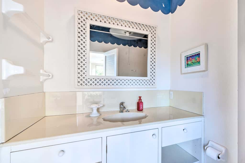Lanai & Pool: Elegant Villa in Winter Haven!