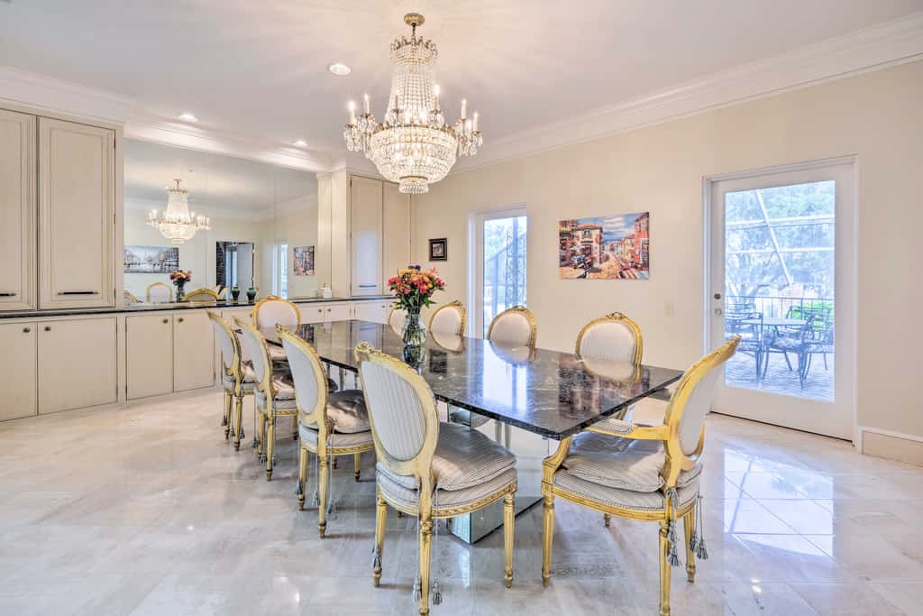 Lanai & Pool: Elegant Villa in Winter Haven!