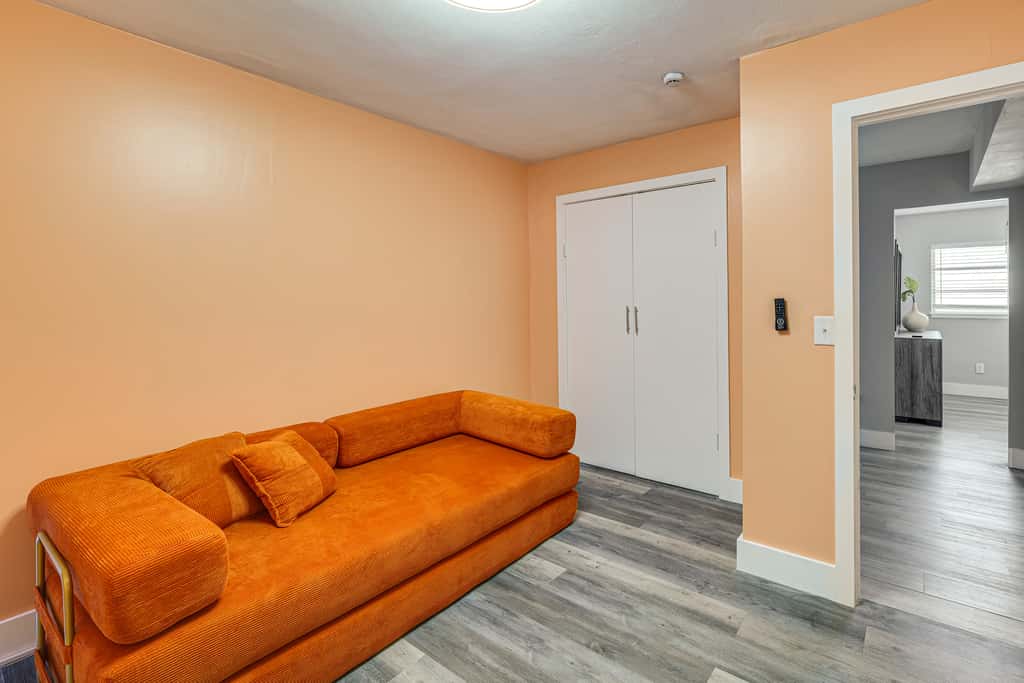 Legoland & Lakes Pool Home w/ Private Suite
