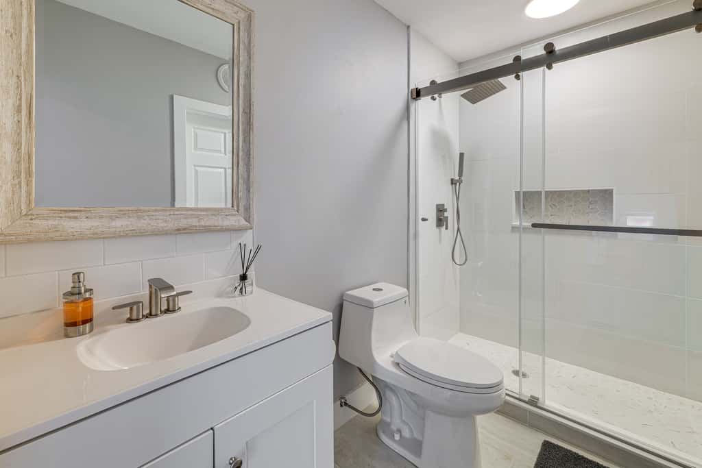 Legoland & Lakes Pool Home w/ Private Suite