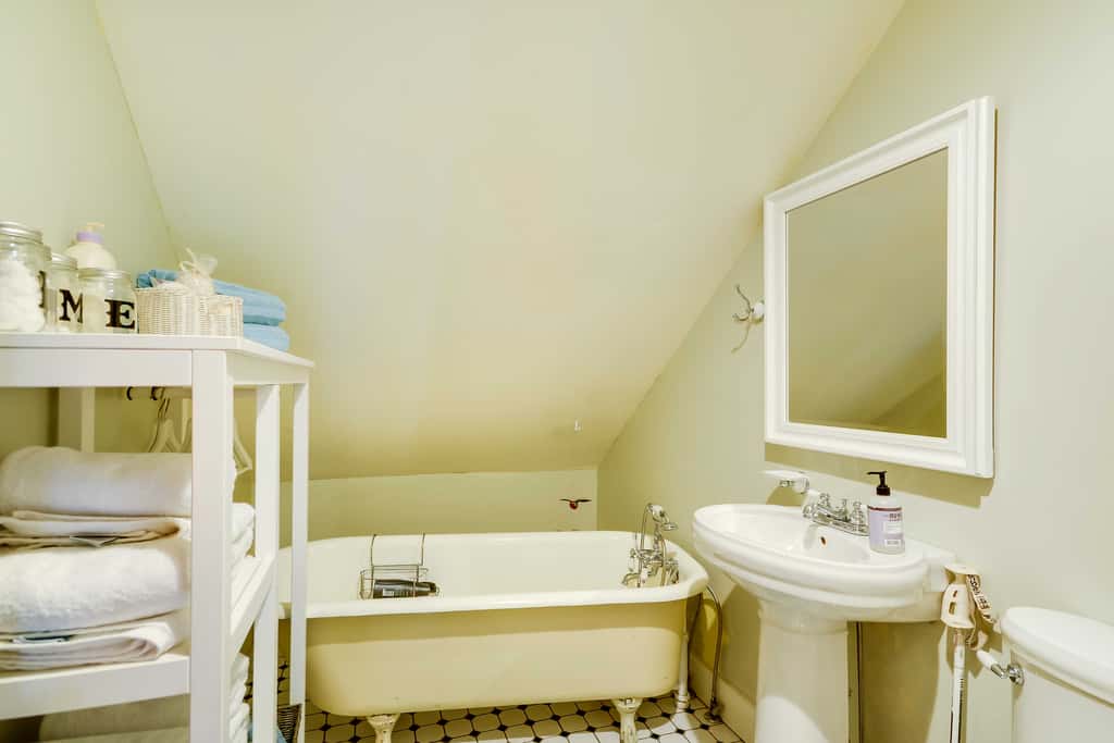 Red Lodge Home on Broadway - 15 Min to Ski Resort!