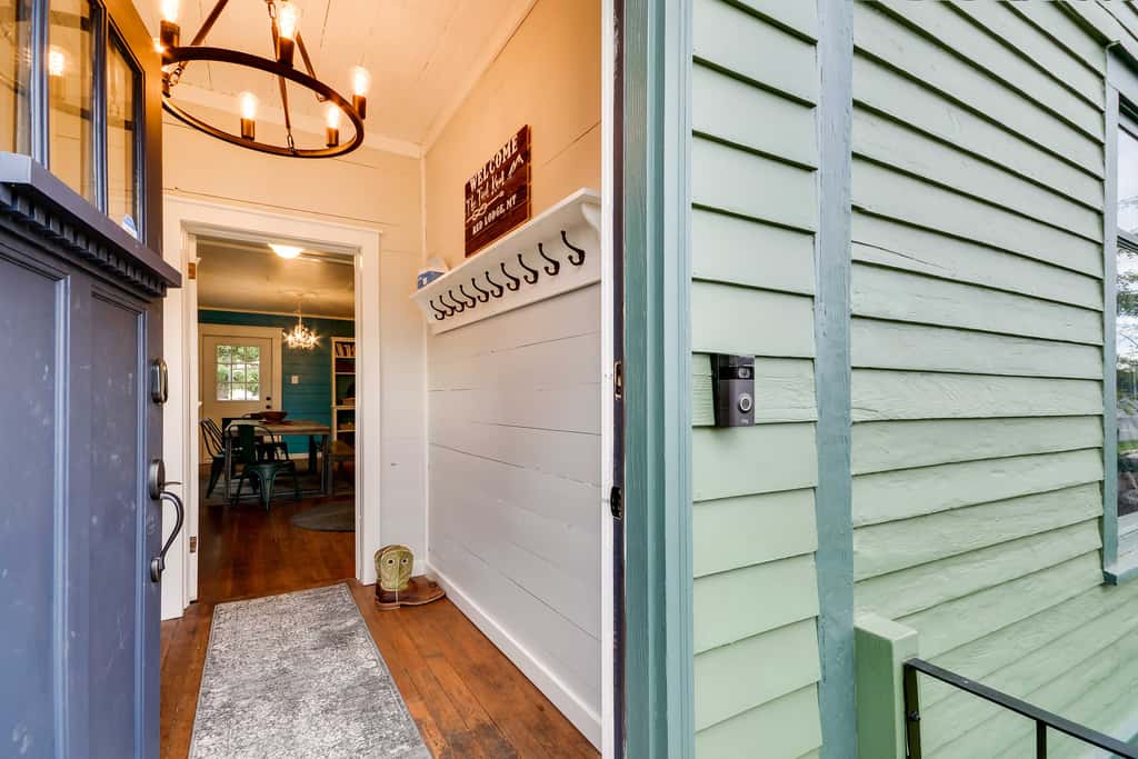 Red Lodge Home on Broadway - 15 Min to Ski Resort!