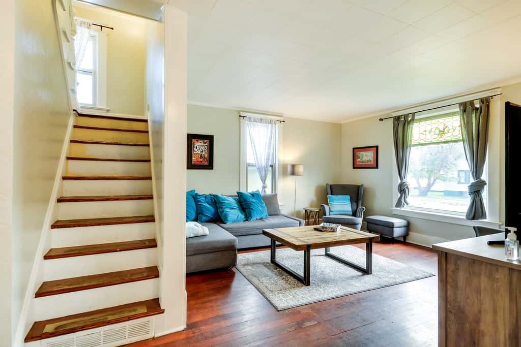 Red Lodge Home on Broadway - 15 Min to Ski Resort!