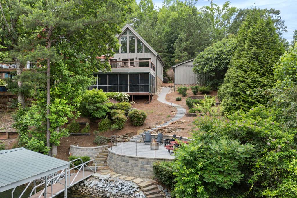Lakefront Keowee Home w/ Dock, 14 Mi to Clemson