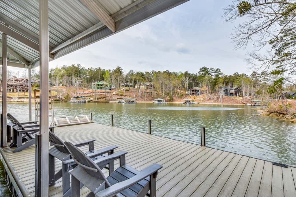 Lakefront Seneca Vacation Rental w/ Shared Dock!