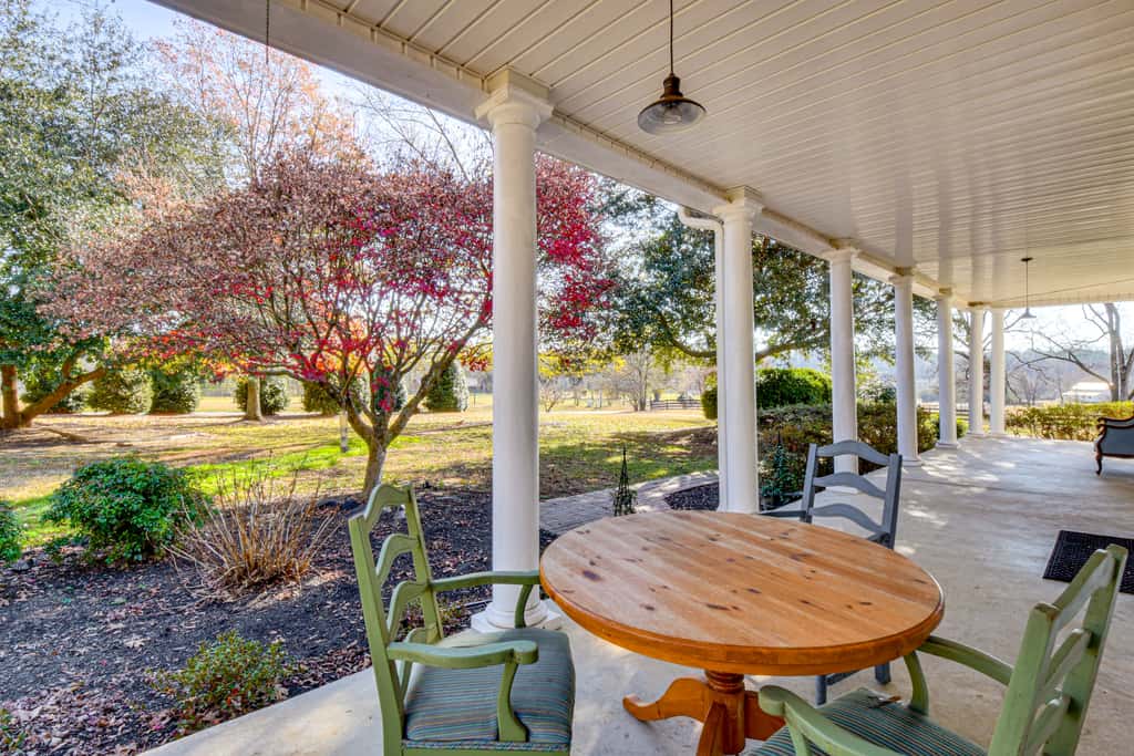 Historic Farmhouse: Memorable Moments Near Clemson