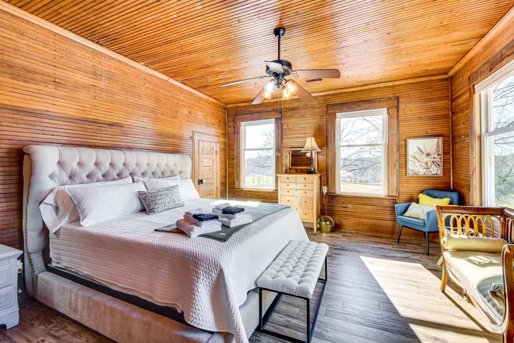 Historic Farmhouse: Memorable Moments Near Clemson