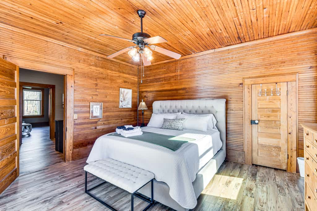 Historic Farmhouse: Memorable Moments Near Clemson