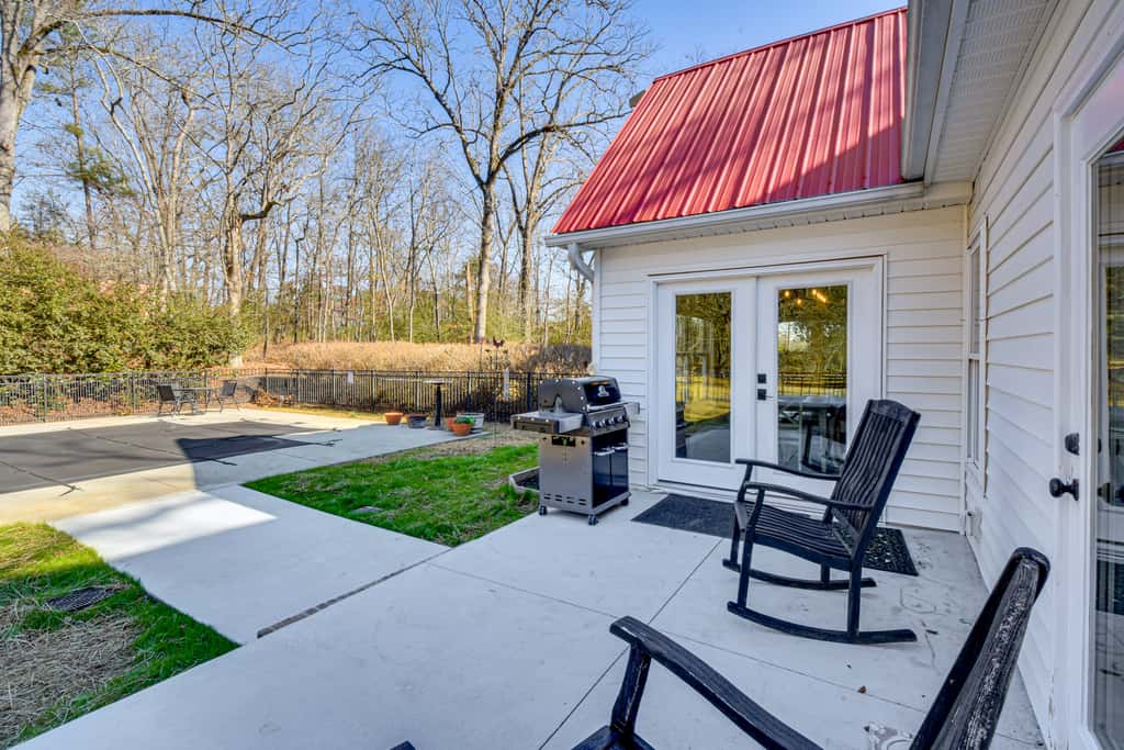 Historic Farmhouse: Memorable Moments Near Clemson