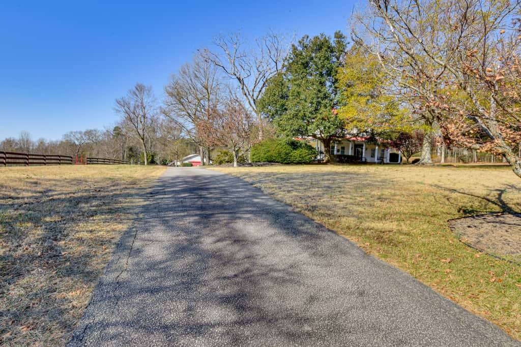 Historic Farmhouse: Memorable Moments Near Clemson