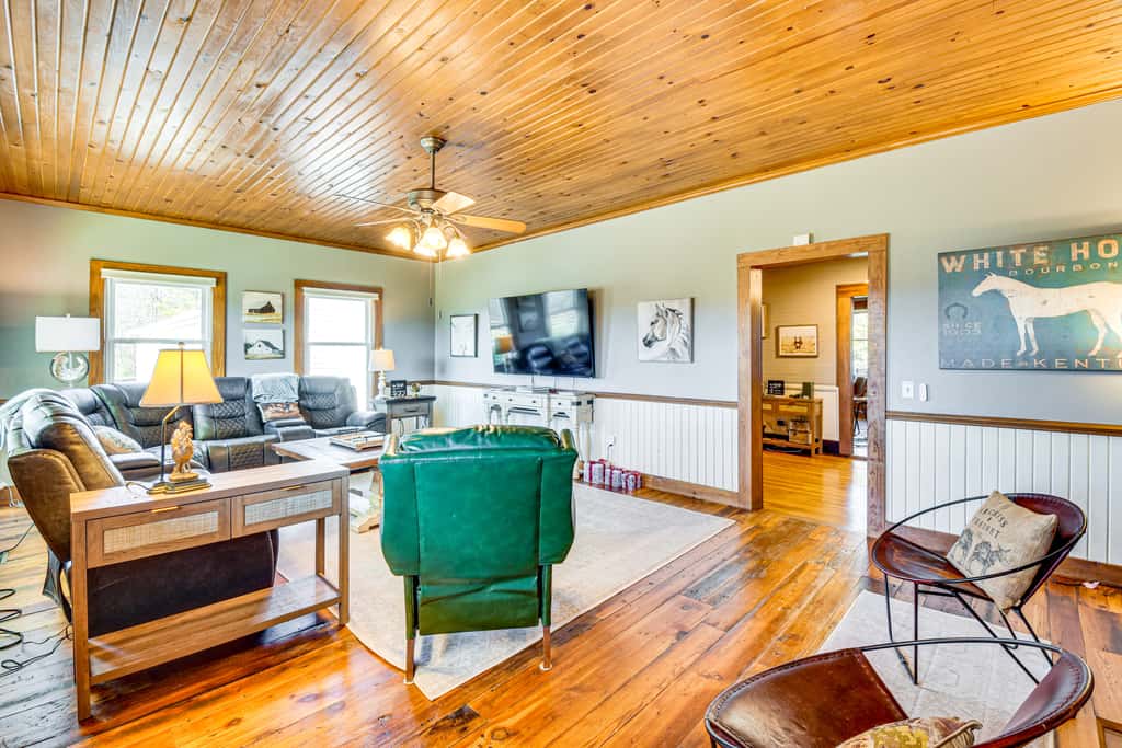 Historic Farmhouse: Memorable Moments Near Clemson
