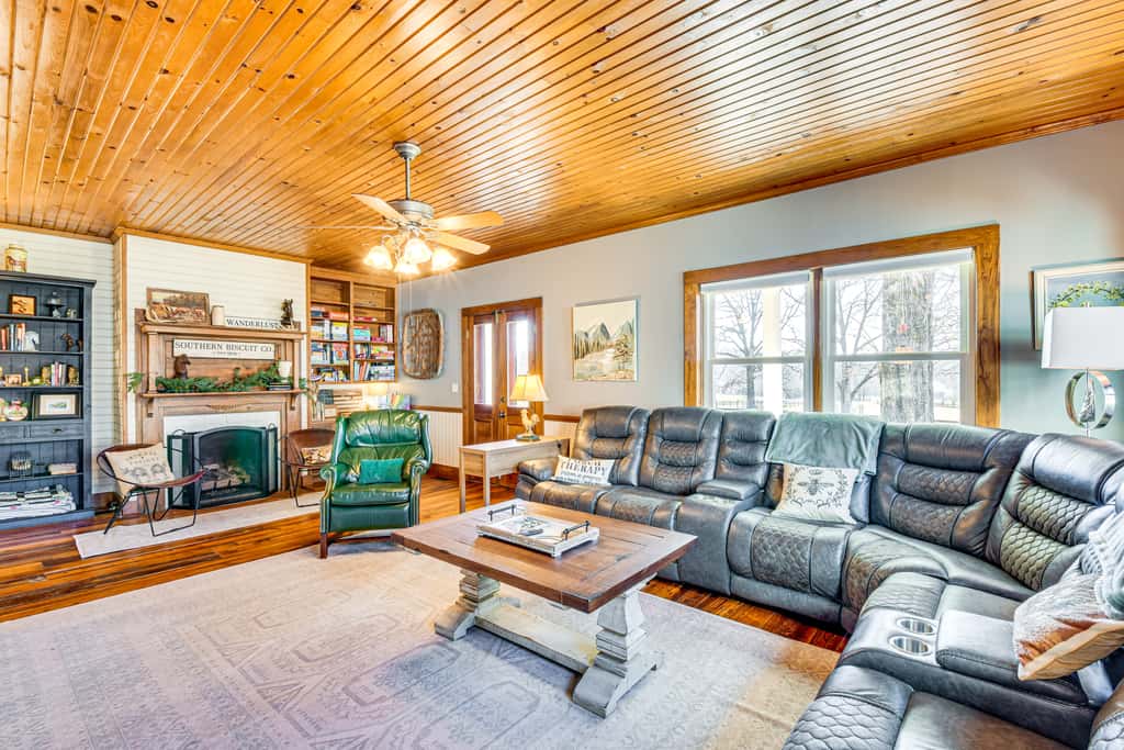 Historic Farmhouse: Memorable Moments Near Clemson
