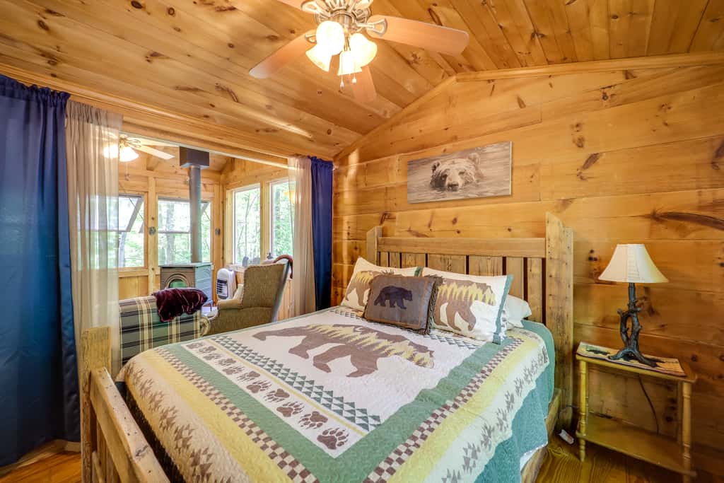 Marion Cabin on 92 Acres w/ Hot Tub & Trails