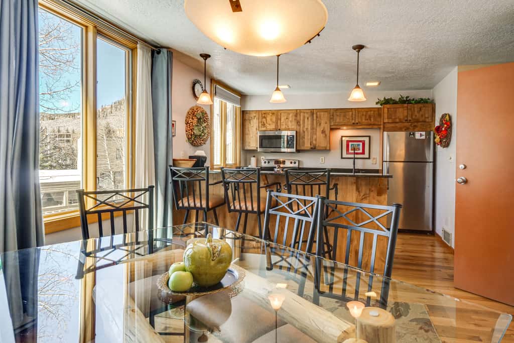 Continental Divide Views: Lakefront Keystone Condo