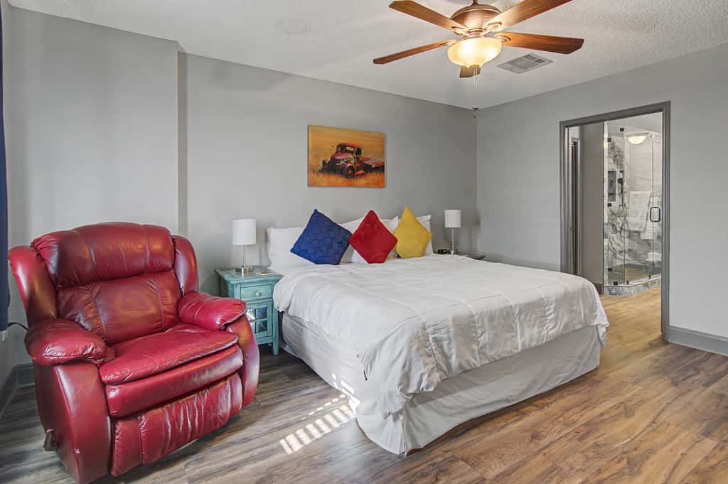 Shop & Dine: Fort Worth Condo w/ Racetrack Views!