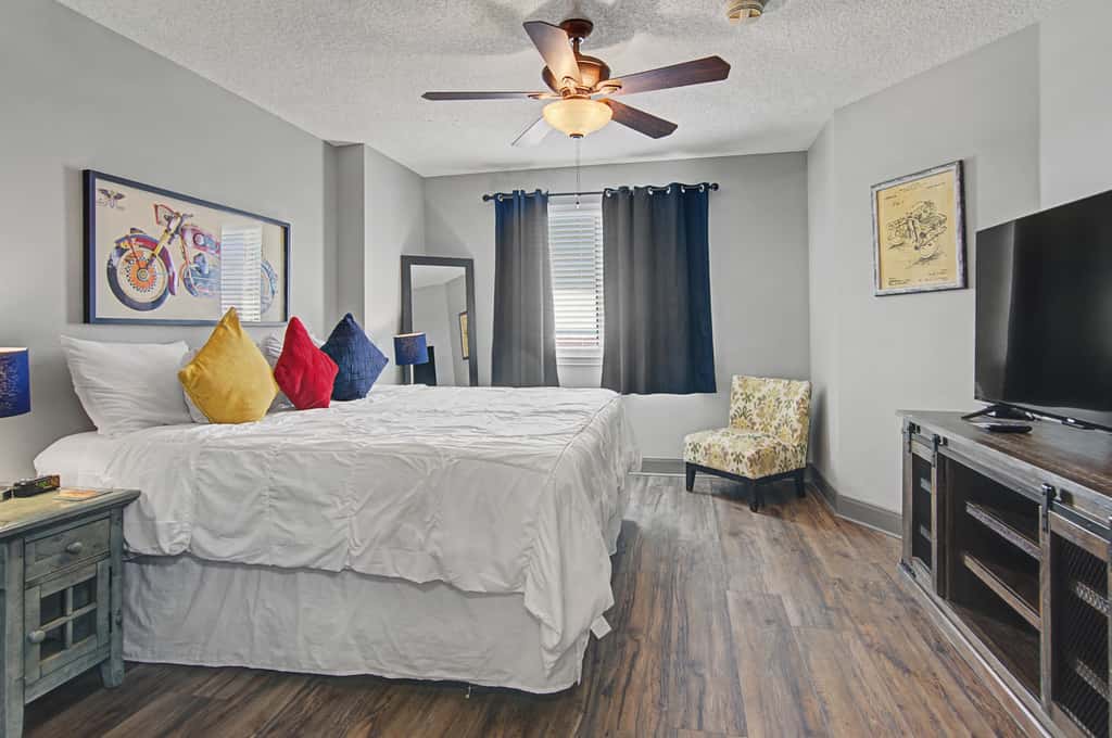 Shop & Dine: Fort Worth Condo w/ Racetrack Views!