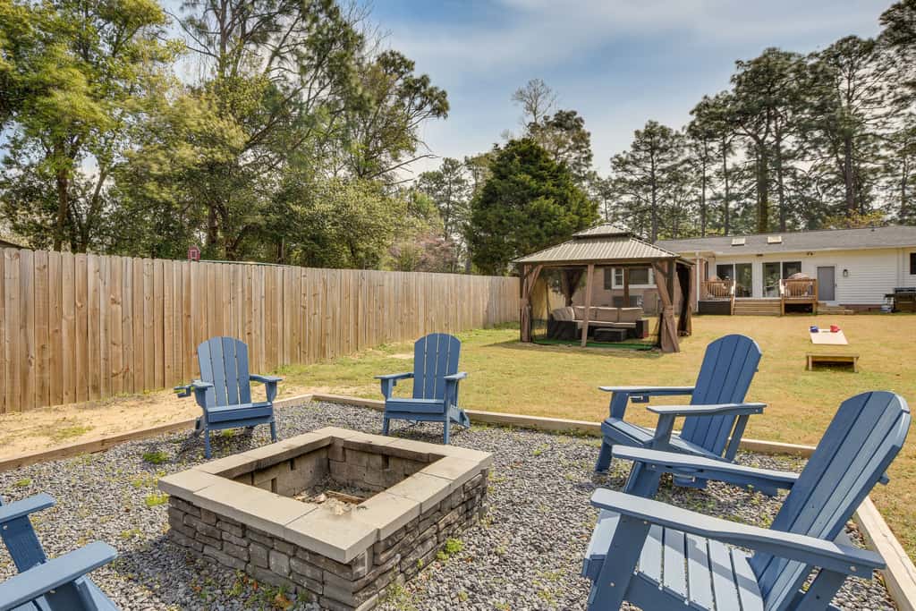 Golf, Ride & More! Home in Dtwn Southern Pines