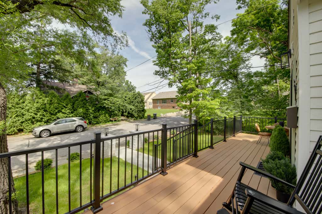 Bloomington Bungalow - Steps to Campus!