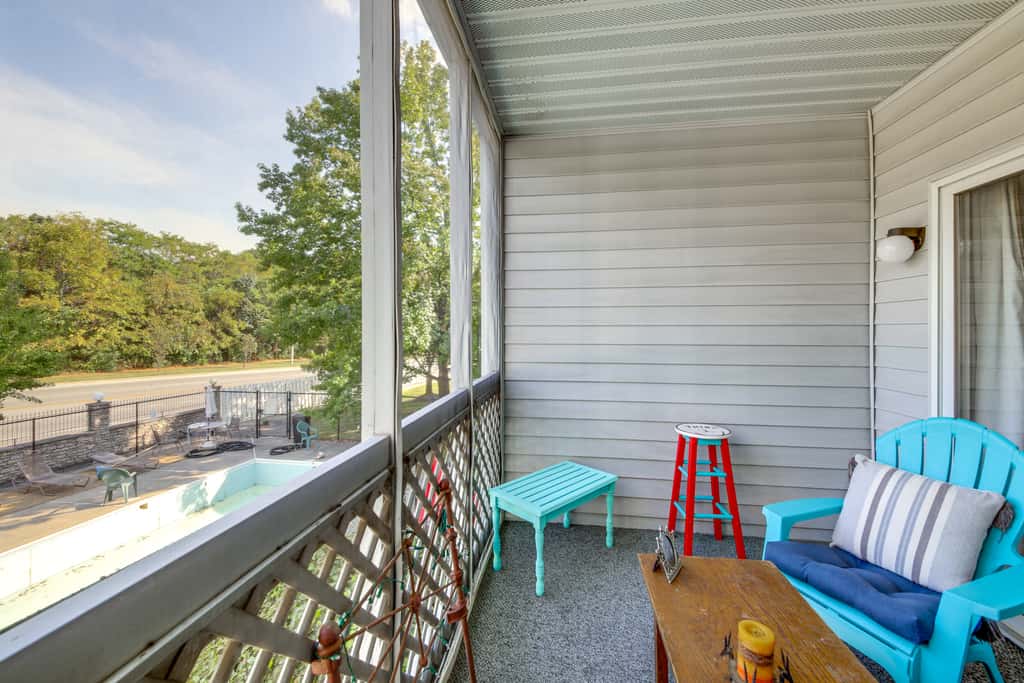 3 Mi to IU: Dog-Friendly Condo w/ Pool Access!