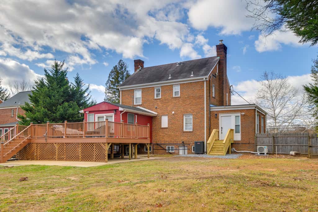 8 Mi to DC: Cheverly Apt w/ Easy Metro Access