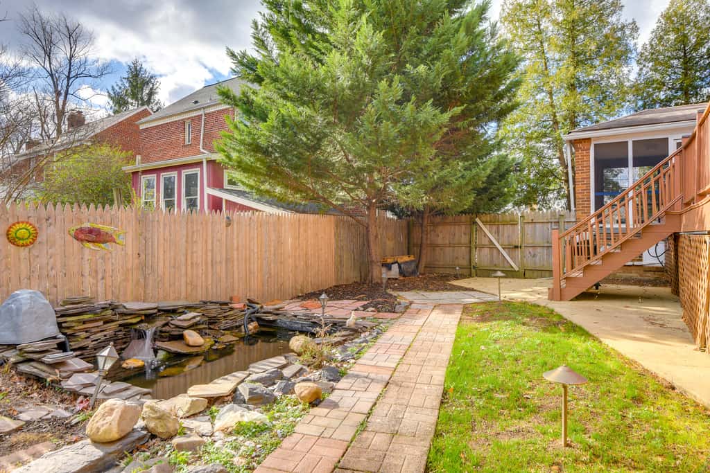 8 Mi to DC: Cheverly Apt w/ Easy Metro Access