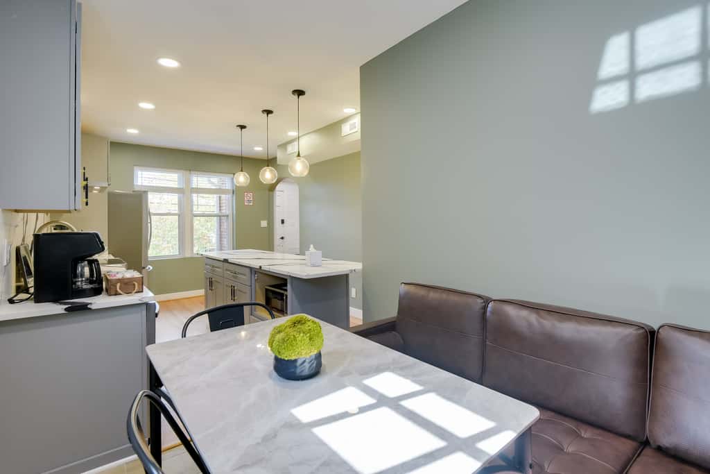 8 Mi to DC: Cheverly Apt w/ Easy Metro Access